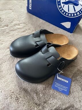 Birkenstock - Unisex Boston Leather Clogs with Buckle